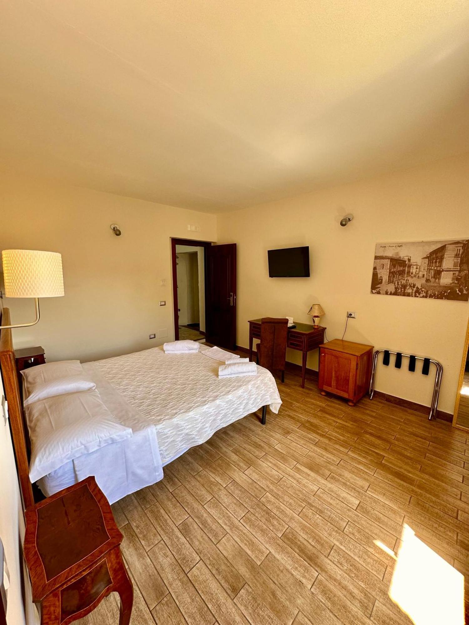 Lorylu Hotel Tropea Exterior foto